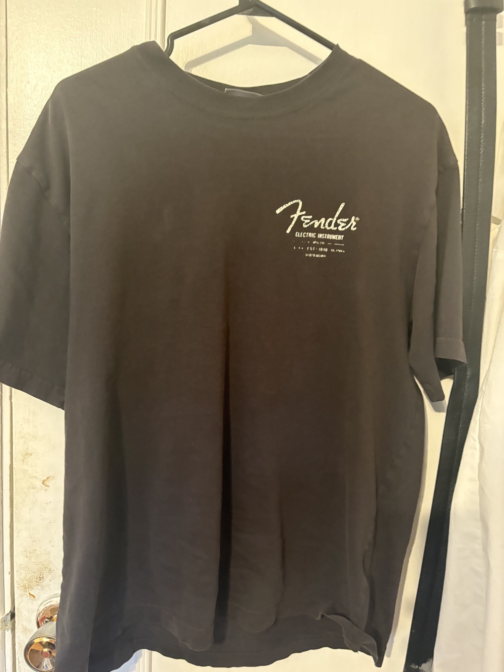 H&M Fender Electric Instrument Graphic T-Shirt Loose Fit Medium Black
